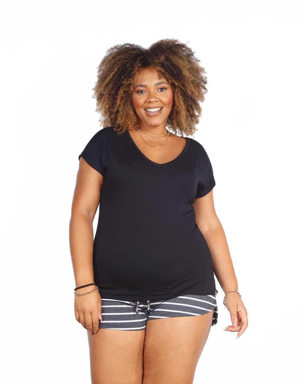 blusas básicas plus size