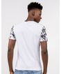 623579001-camiseta-manga-curta-masculina-recortes-estampa-branco-p-25c