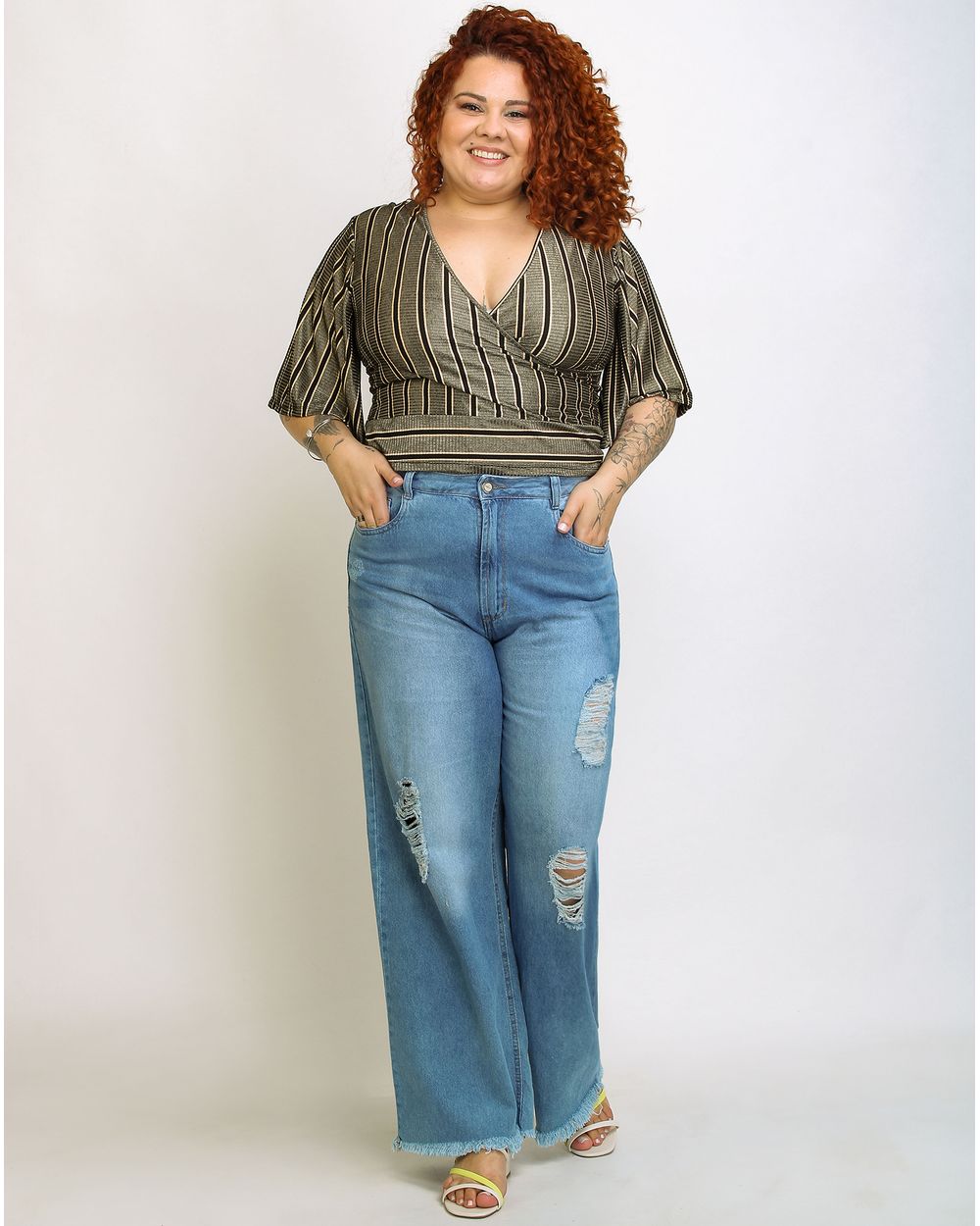 Calça Jeans Wide Leg Plus Size Feminina Destroyed Barra Desfiada -  lojasbesni