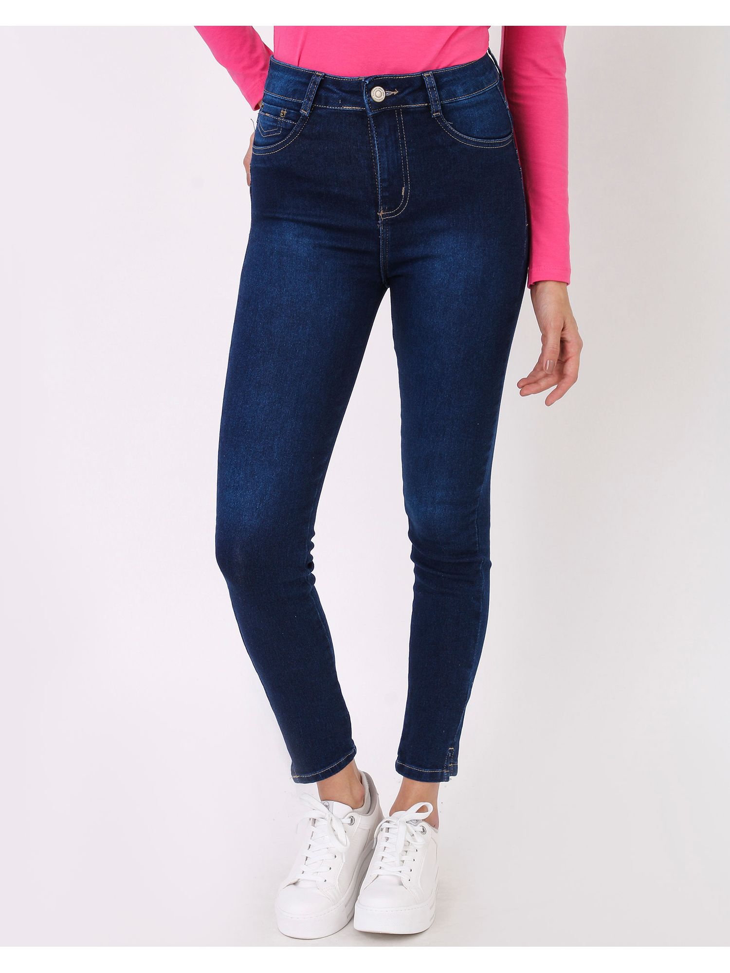 https://lojasbesni.vteximg.com.br/arquivos/ids/496778-1500-2000/666698001-calca-jeans-skinny-feminina-levanta-bumbum-sawary-jeans-36-c76.jpg?v=638195207693870000