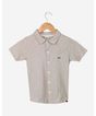 673009005-camisa-manga-curta-infantil-menino-malha-rajada-gola-off-white-6-25f