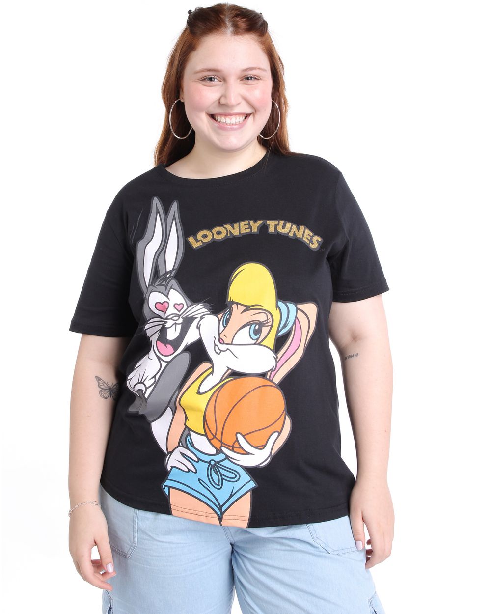 Camiseta Malha Plus Size Manga Curta Estampa Pernalonga e Lola