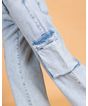 673727001-calca-jeans-estonada-feminina-wide-leg-cargo-jeans-claro-36-0b4
