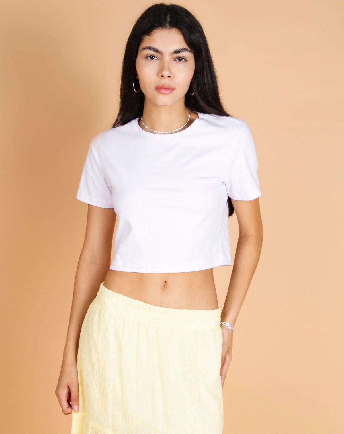 Camiseta Cropped Manga Curta Feminina Básica branco - p