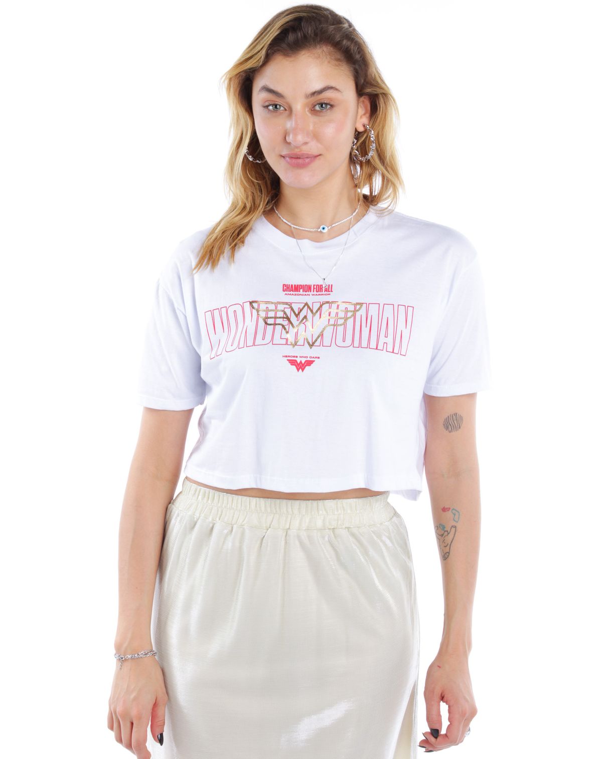 679897001-camiseta-cropped-feminina-estampa-mulher-maravilha-branco-p-27f