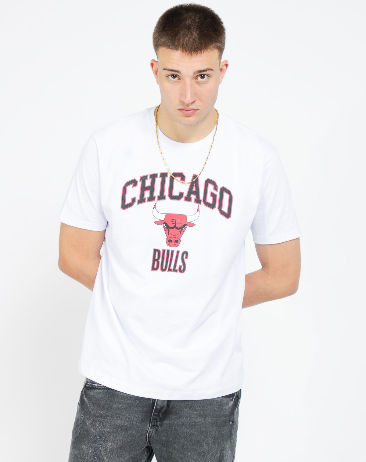 676122001-camiseta-manga-curta-masculina-estampa-chicago-bulls-branco-p-108