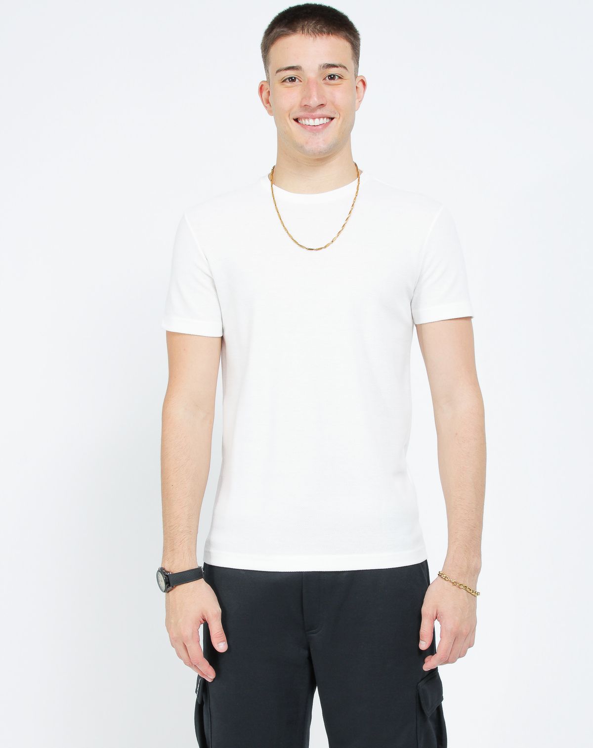 688075001-camiseta-manga-curta-masculina-texturizada-bolso-off-white-p-d94