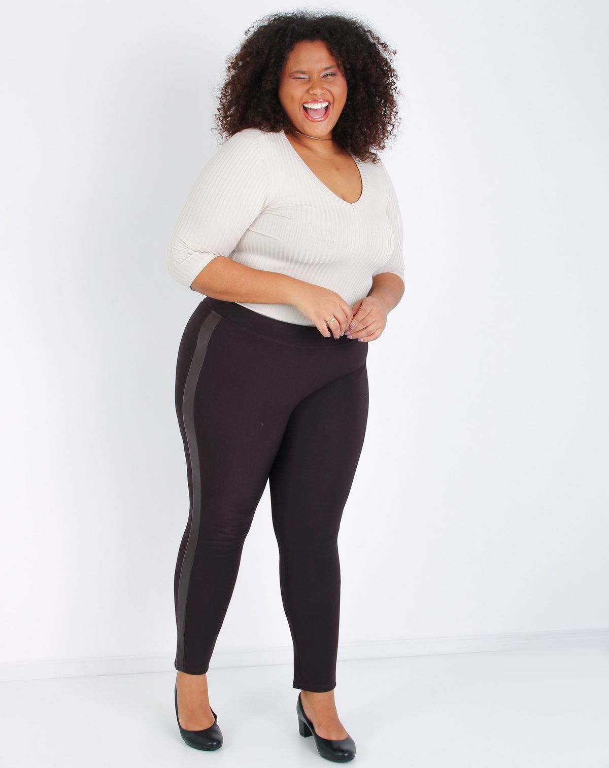 Calça Legging  Feminina Plus Size marrom - g1