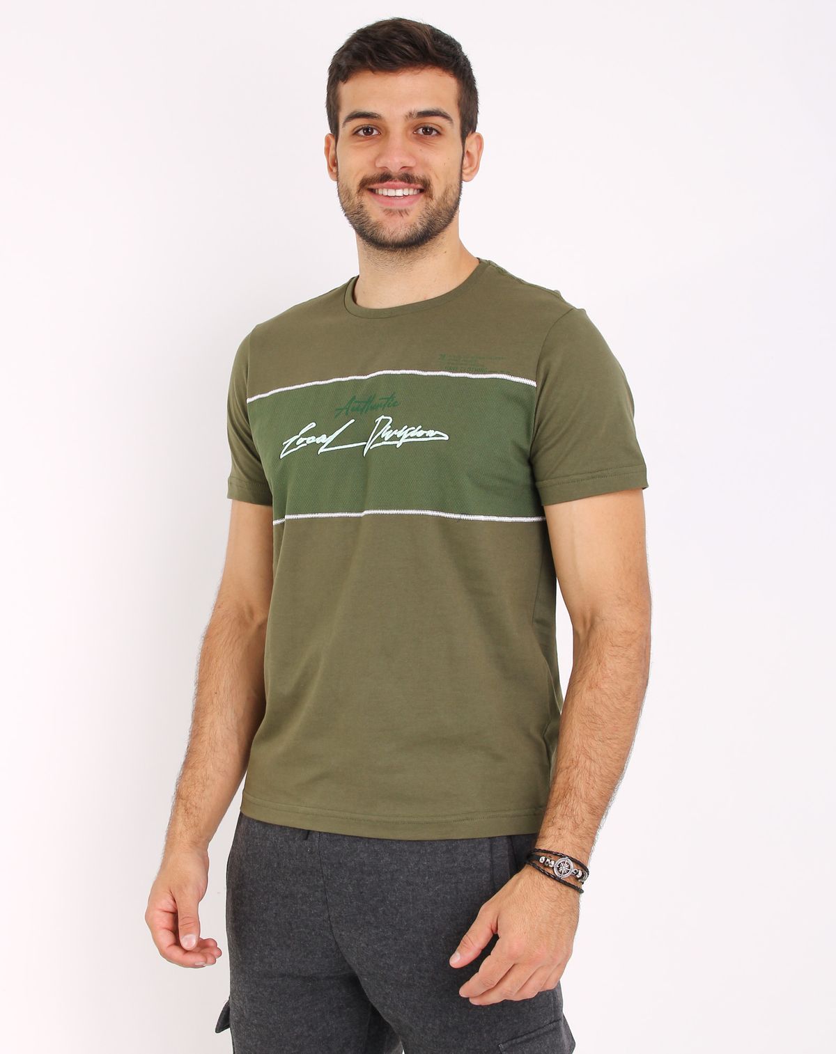 704817001-camiseta-manga-curta-masculina-lettering-oliva-p-5b2