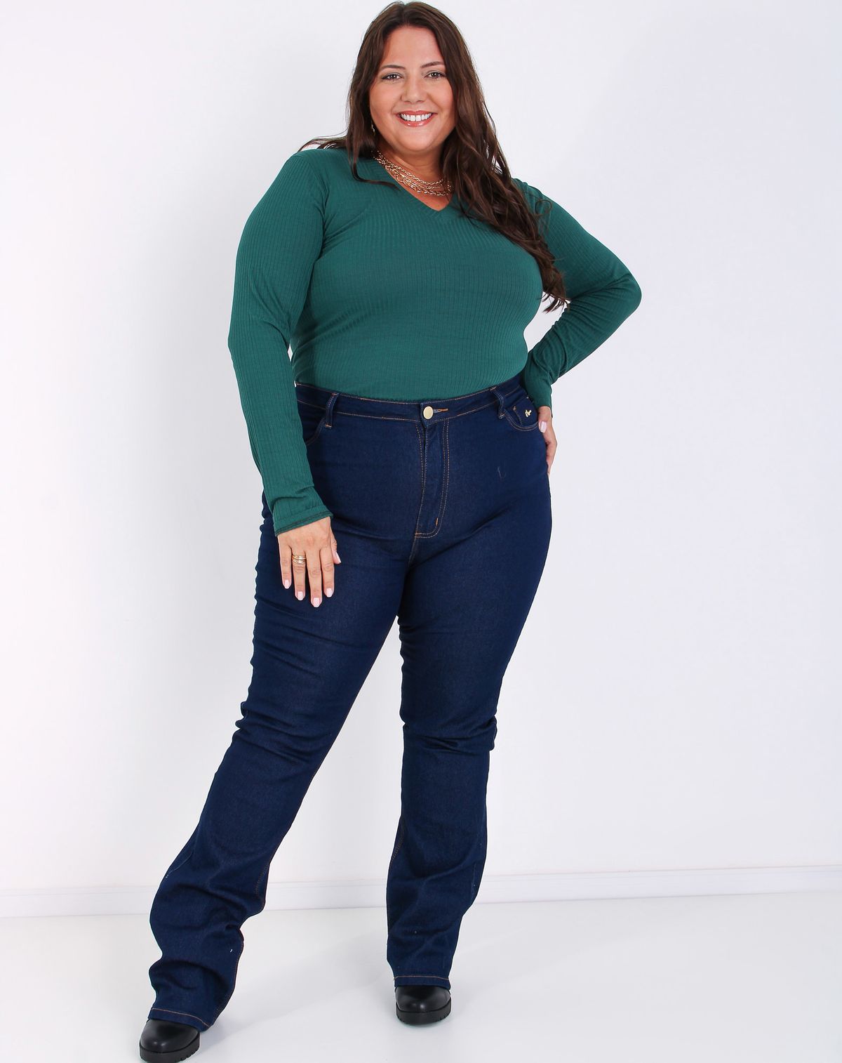 Calça Jeans Plus Size Feminina Boot Cut jeans amaciado - 46