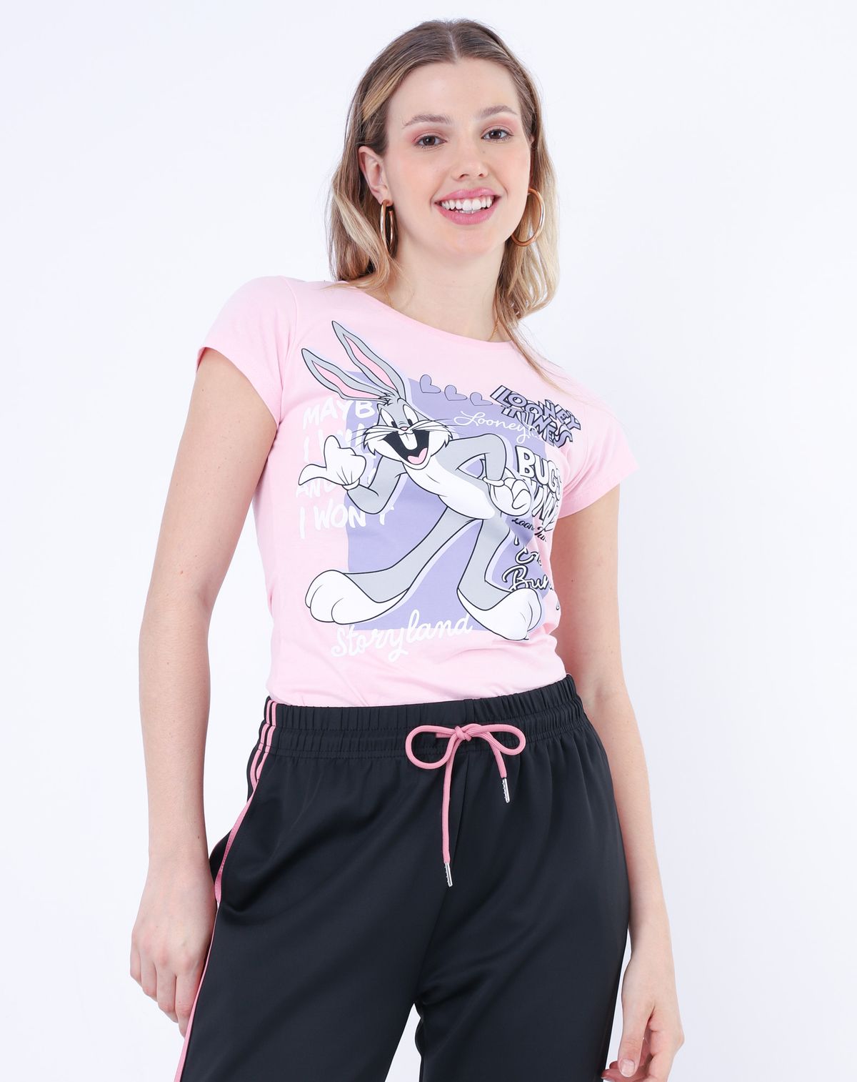 Camiseta Manga Curta Feminina Estampa Pernalonga rosa claro - p