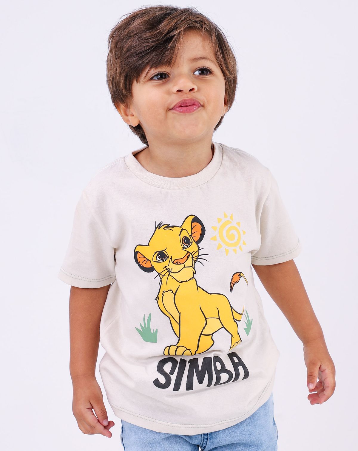 Camiseta Manga Curta Infantil Menino Estampa Simba bege - 1