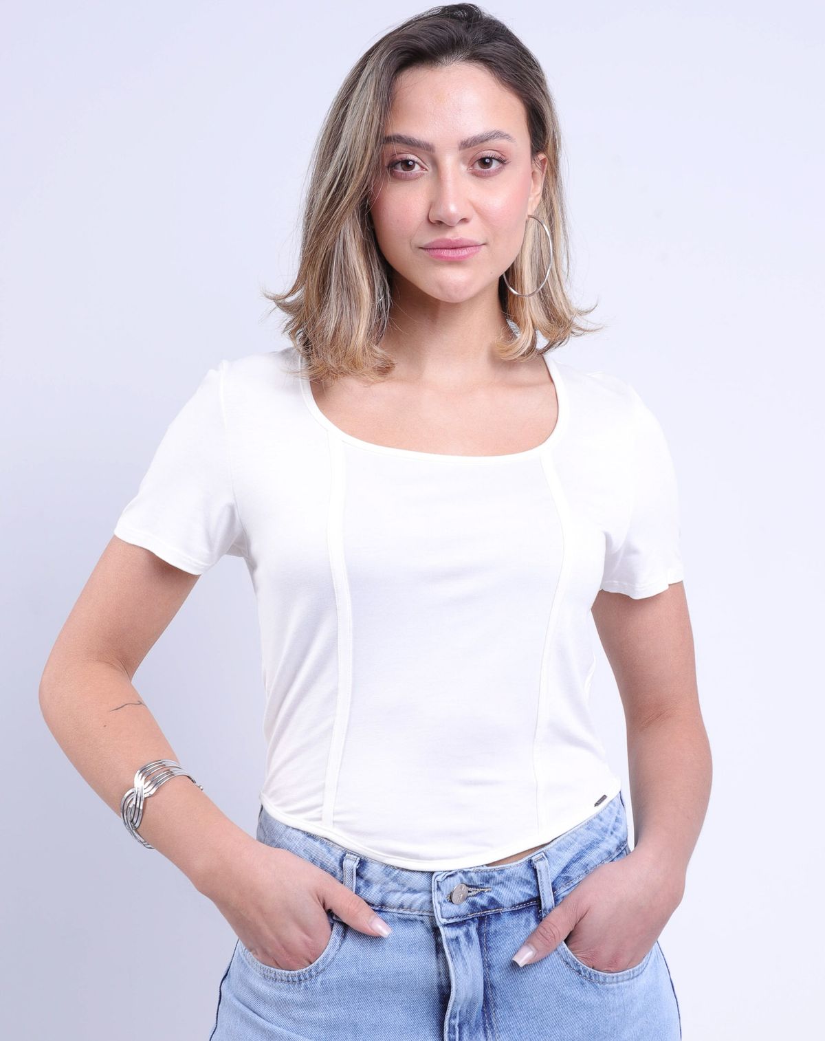 Blusa Feminina Manga Curta Decote Quadrado off white - p