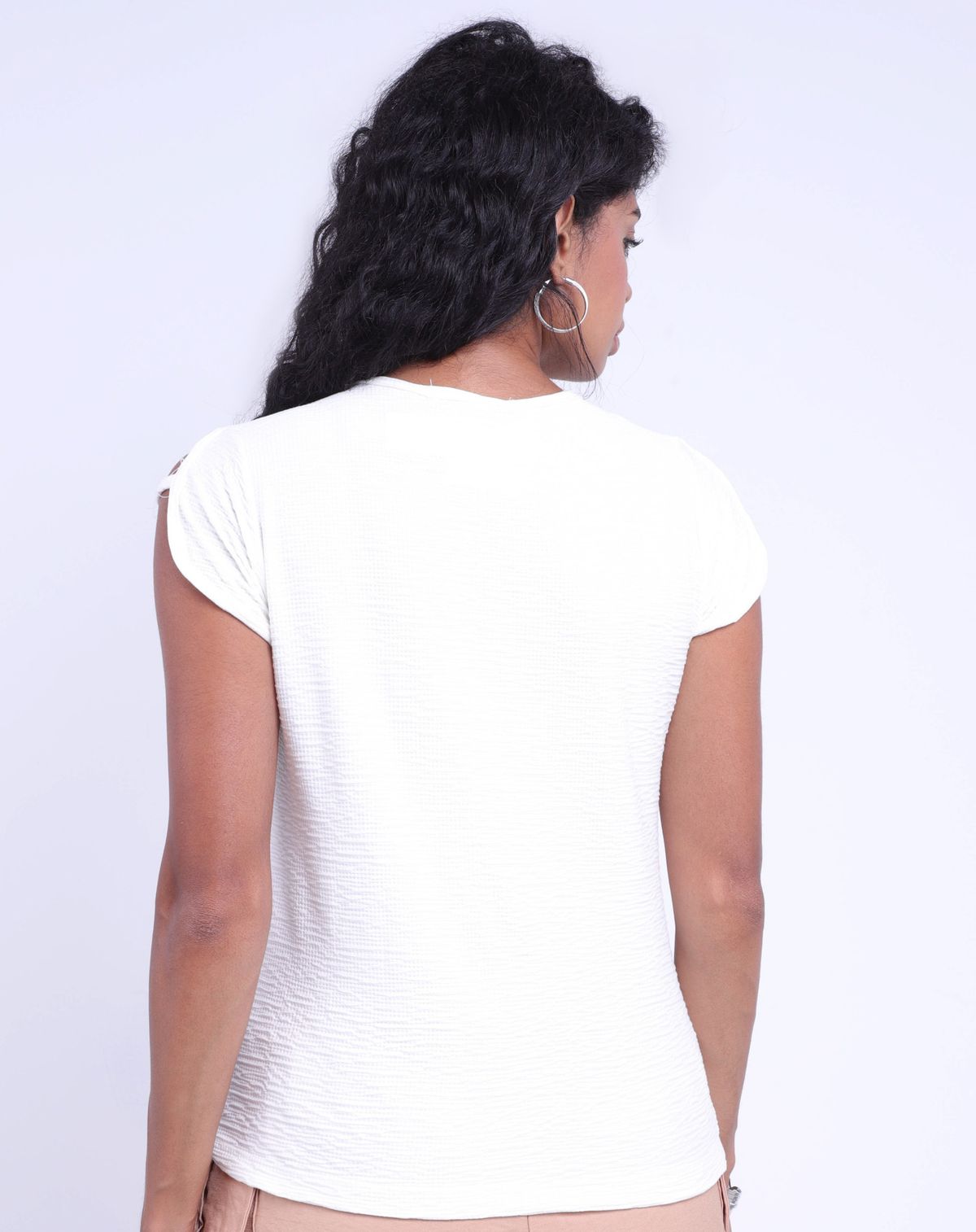 Blusa Texturizada Feminina Detalhes Vazados off white - m