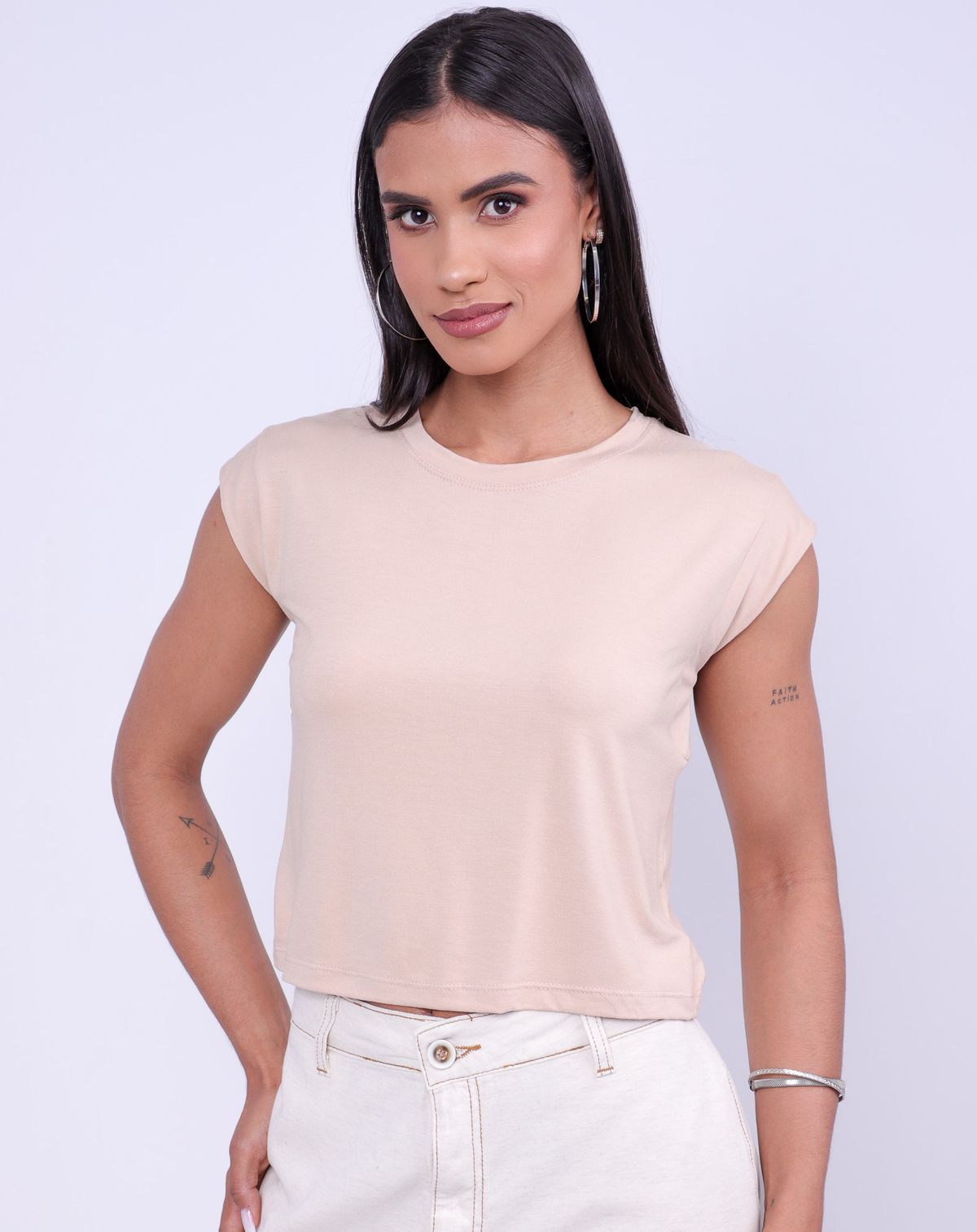 Blusa Muscle Tee Feminina Básica bege - p