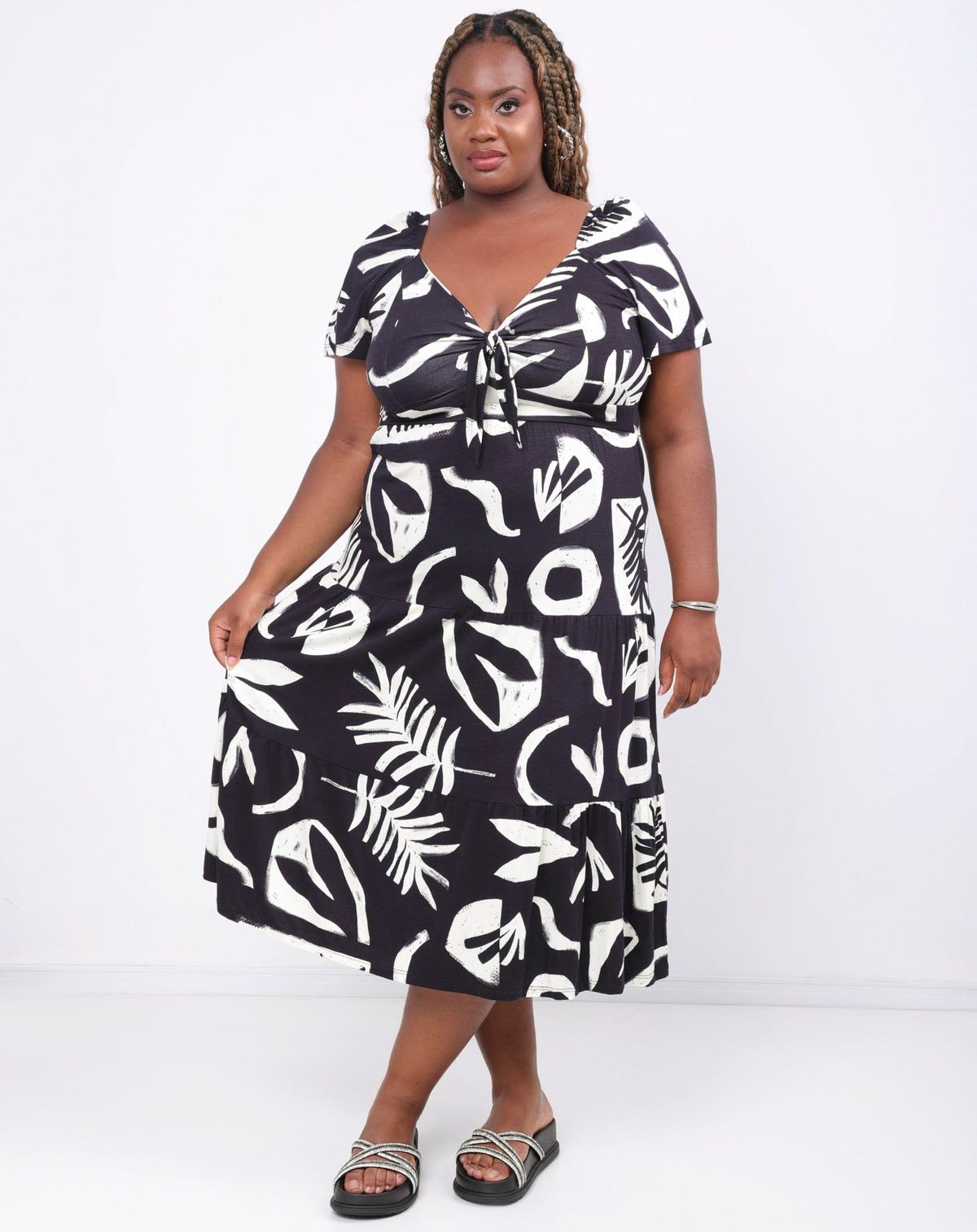 Vestido Curto Feminino Plus Size Estampado preto - g1