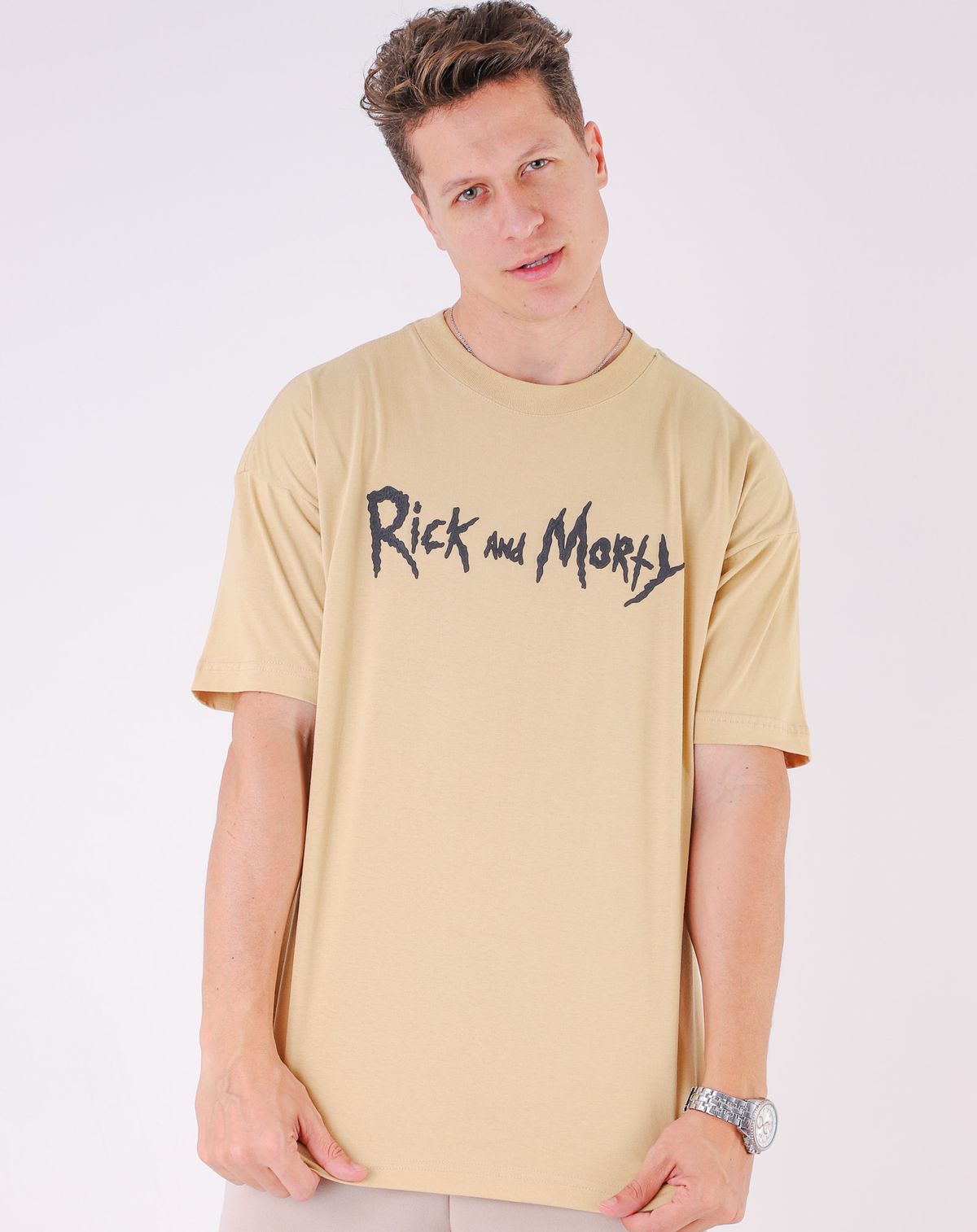 Camiseta Manga Curta Masculina Estampa Rick E Morty (8) bege - p