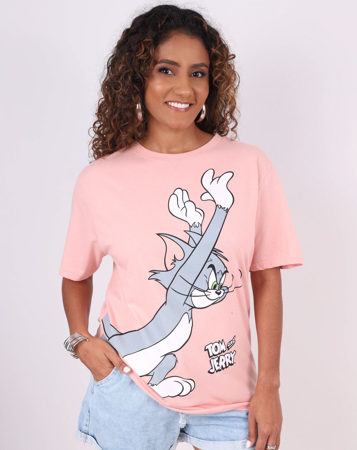 Camiseta Casual Feminina Estampa Tom e Jerry rosa - p