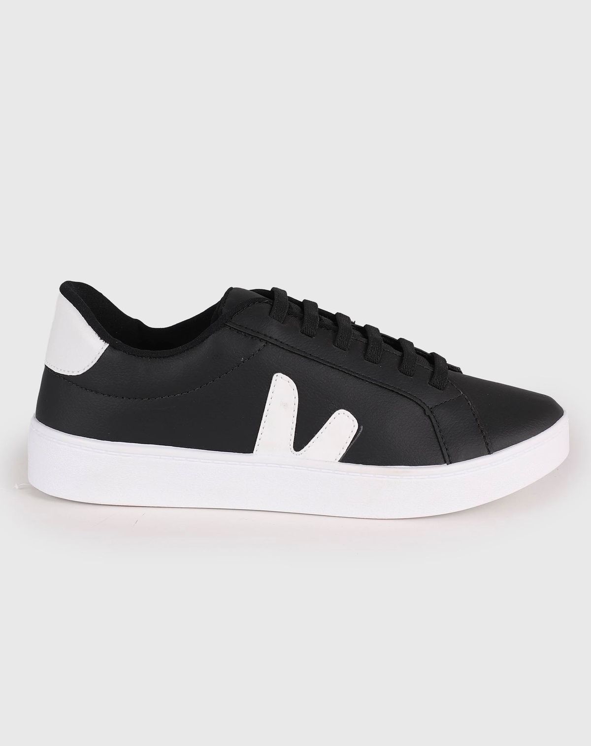 Tênis Feminino Izalu Recortes Lateral preto/branco - 34