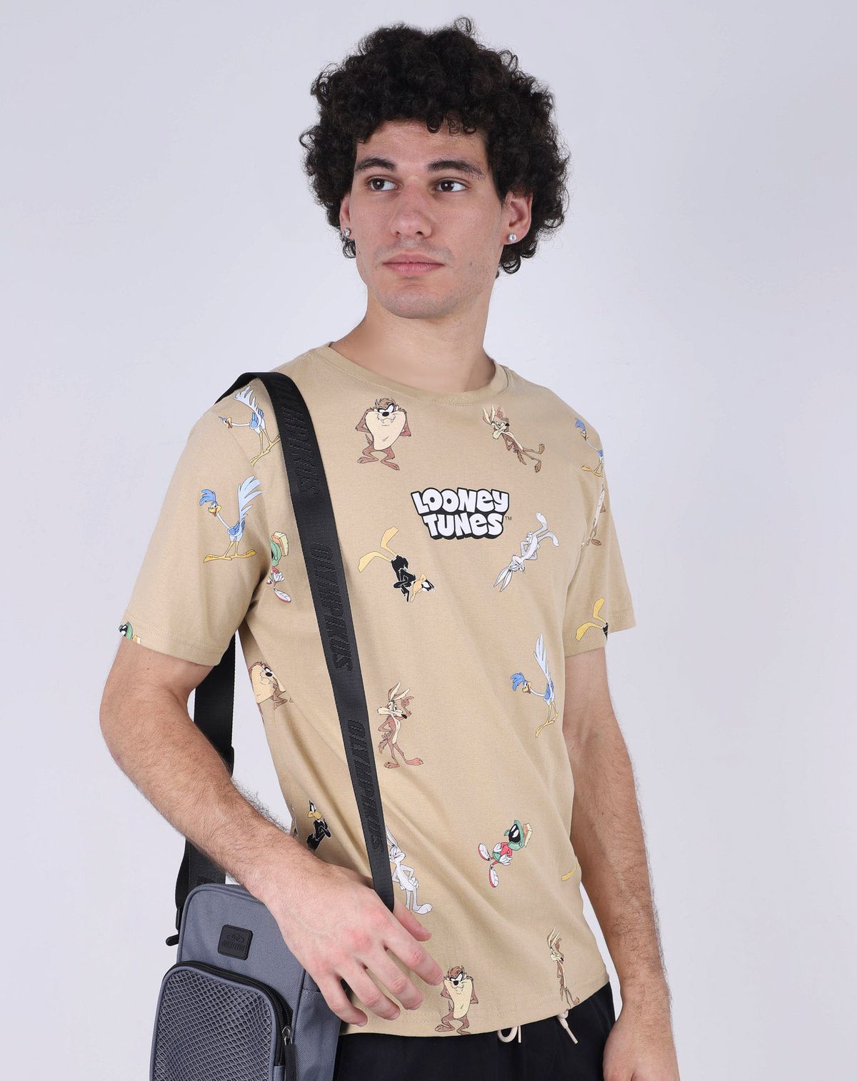 Camiseta Masculina Estampa Looney Tunes areia - g