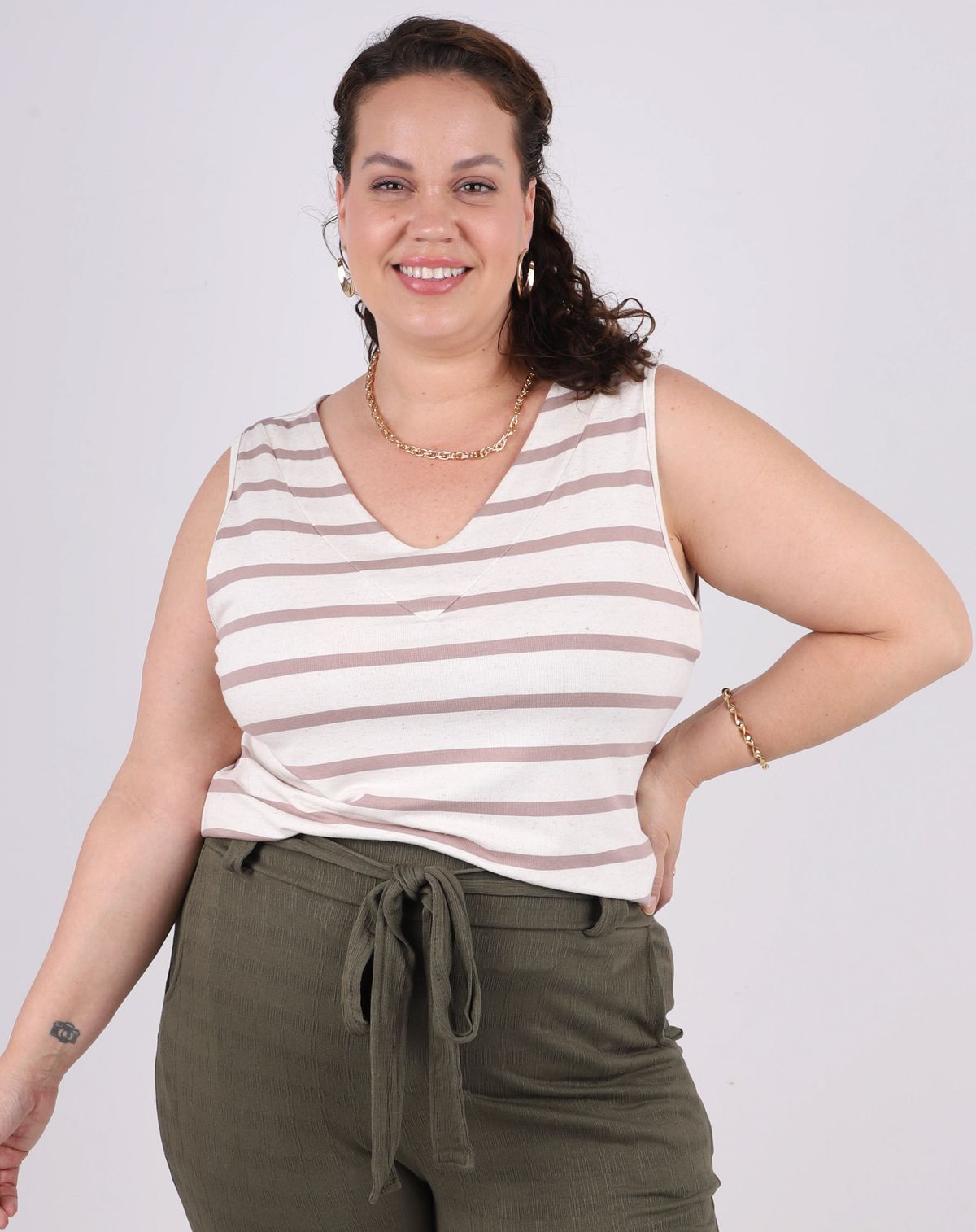 Blusa Regata Feminina Listrada Plus Size bege - g1